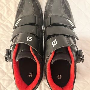 Peloton cycling shoes